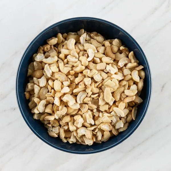 nu106 Cashew Nuts - Broken